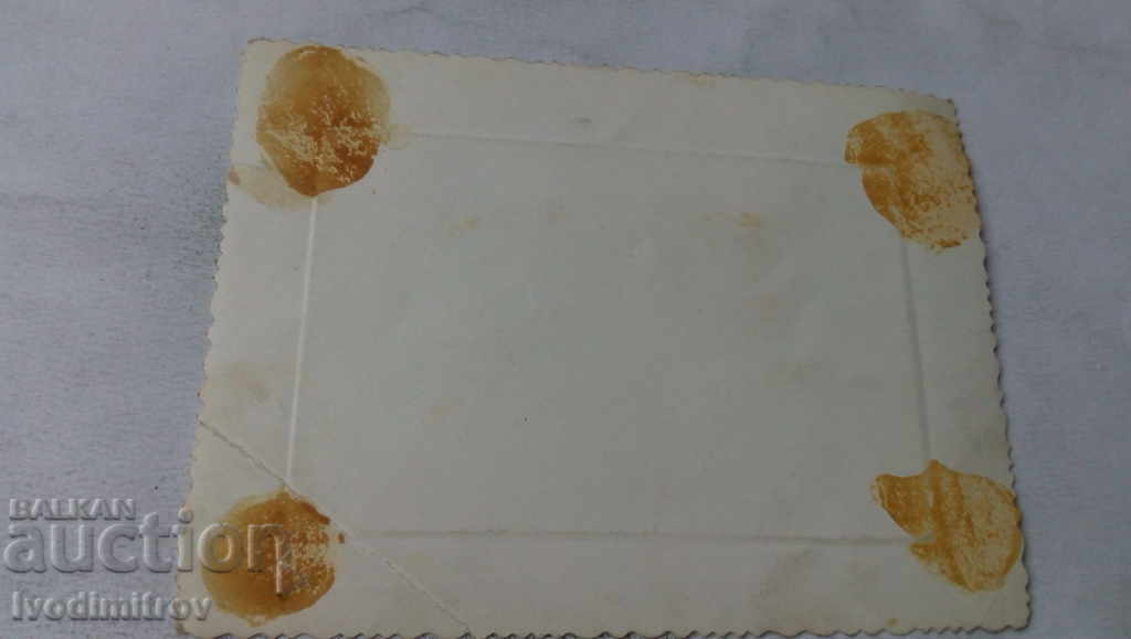 Φωτογραφία Κορίτσια στη βεράντα με τιμή 1.45 BGN | € 0.74 Φωτογραφία Κορίτσια στη βεράντα με τιμή 1.45 BGN | € 0.74