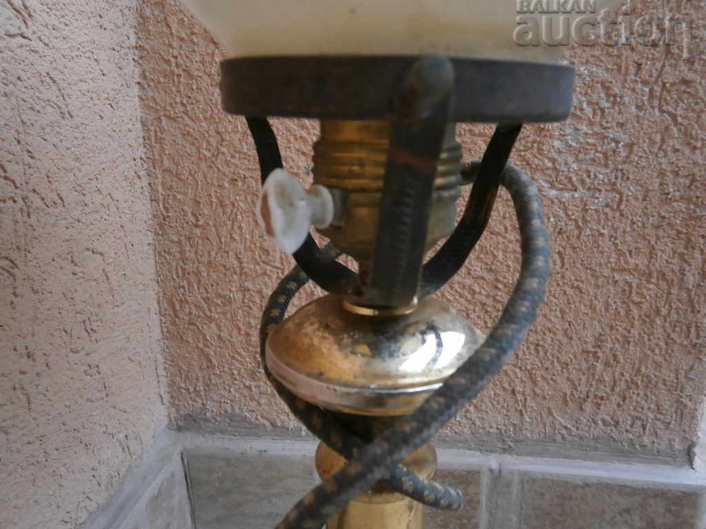 antique table lamp ART DECO 30s with price 115.00 BGN | € 58.80 antique table lamp ART DECO 30s with price 115.00 BGN | € 58.80