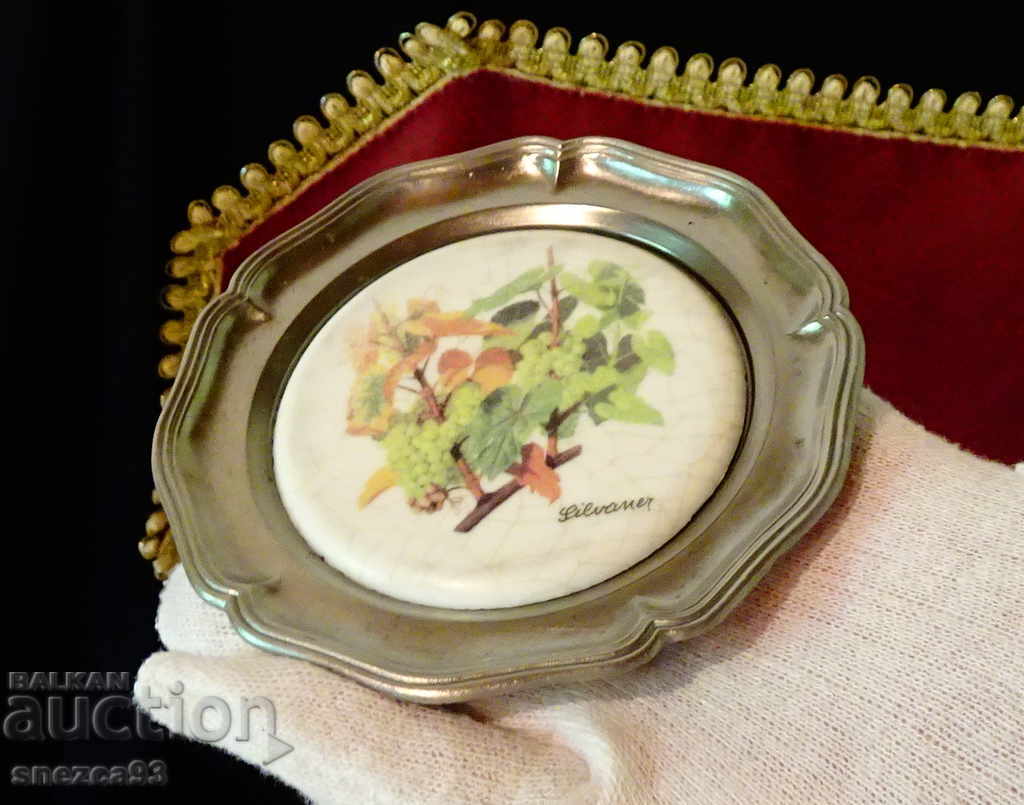 Καλαίσθητο πιάτο, σουπλά, πίνακας με ζωγραφιά του Λόζα Σιλβάνερ με τιμή 6.00 BGN | € 3.07