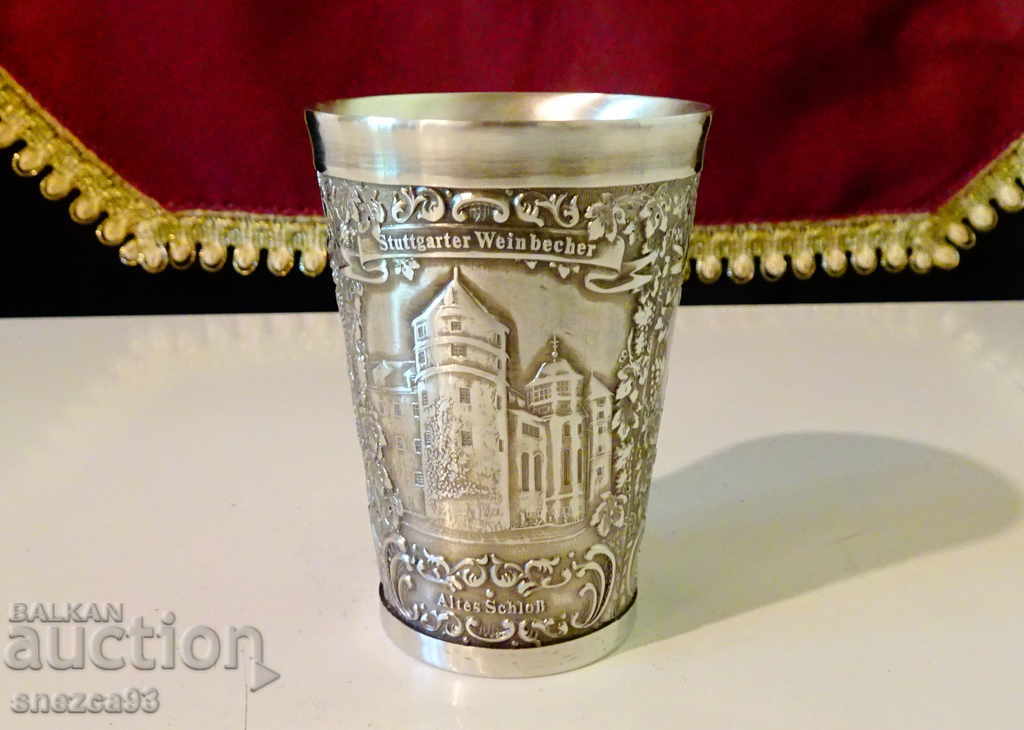 Доставка на Калаена чаша за вино,Замък,Кон,Щутгарт. Доставка на Калаена чаша за вино,Замък,Кон,Щутгарт.