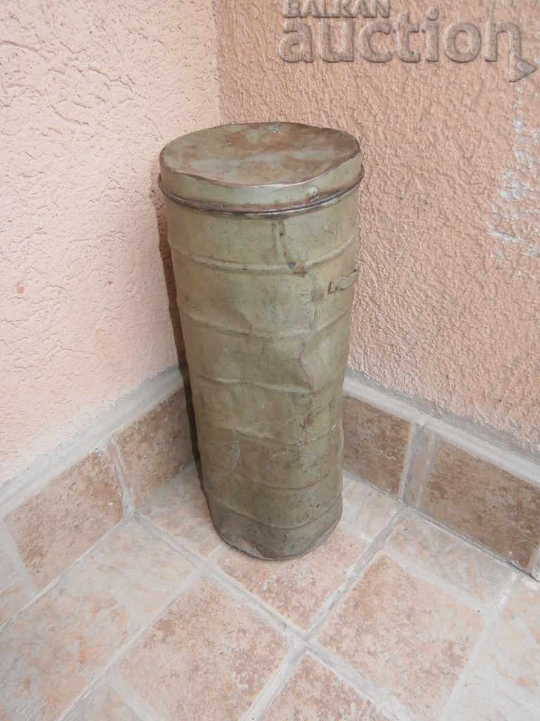 Auction metal box of gas mask kingdom Bulgaria 30s Auction metal box of gas mask kingdom Bulgaria 30s