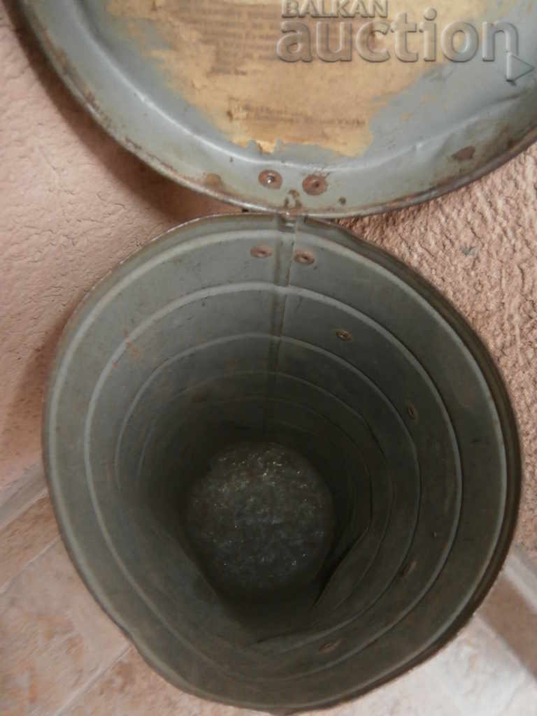 metal box of gas mask kingdom Bulgaria 30s - 5 metal box of gas mask kingdom Bulgaria 30s - 5