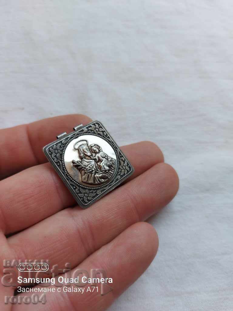 HARDWARE - COVER - 5 HARDWARE - COVER - 5