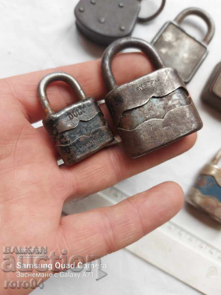 LATCHES - 10 PIECES - OLD - COLLECTION - 7 LATCHES - 10 PIECES - OLD - COLLECTION - 7