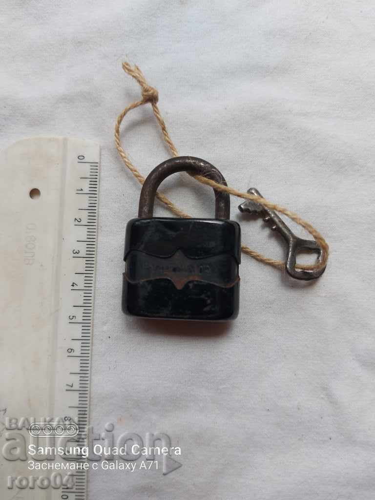 KATINAR - YALE JUNIOR 35 - 6