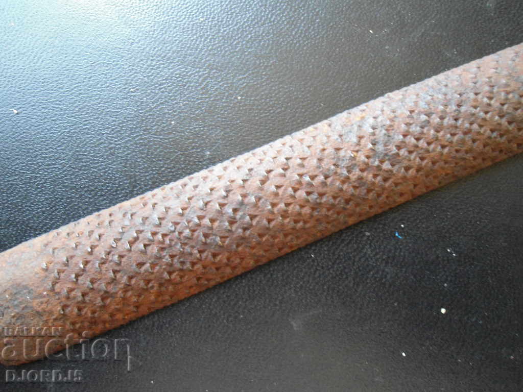 Old files, half-round with price 3.00 BGN | € 1.53 Old files, half-round with price 3.00 BGN | € 1.53