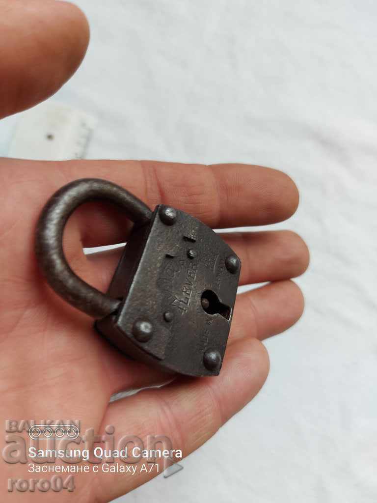 lacăt - 7 lacăt - 7