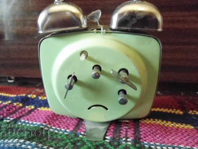 Παράδοση Κινεζικό ξυπνητήρι Παράδοση Κινεζικό ξυπνητήρι