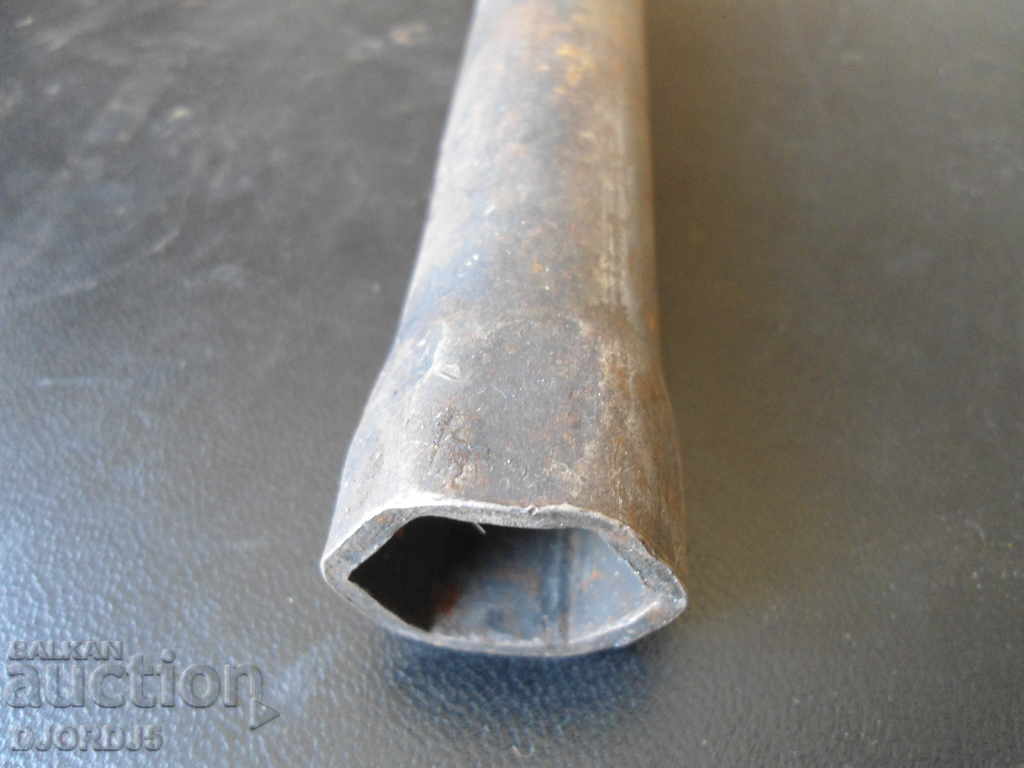 Old key with price 2.00 BGN | € 1.02 Old key with price 2.00 BGN | € 1.02