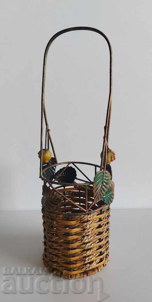 Delivery of OLD BASKET BOTTLE WINE BOTTLE BOTTLE Delivery of OLD BASKET BOTTLE WINE BOTTLE BOTTLE