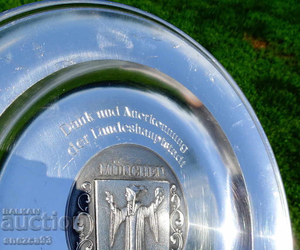 Πλάκα κασσίτερου München 730 γρ. με τιμή 36.00 BGN | € 18.41