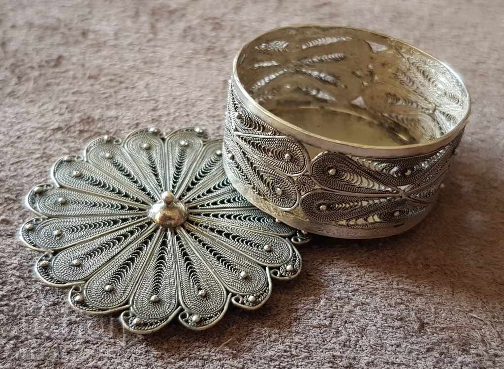 Rare SILVER Filigree Pill box snuff box - 6 Rare SILVER Filigree Pill box snuff box - 6
