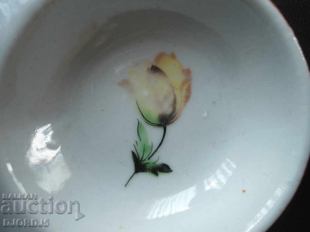 Old porcelain salt shaker - 5 Old porcelain salt shaker - 5