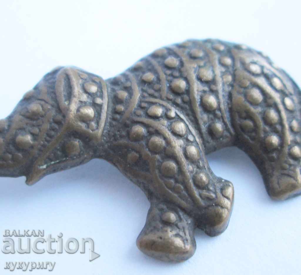 Auction Old women's brooch jewelry jewelry elephant elephant for good luck Auction Old women's brooch jewelry jewelry elephant elephant for good luck