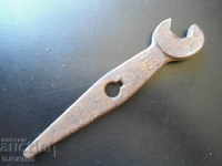 Old forged key