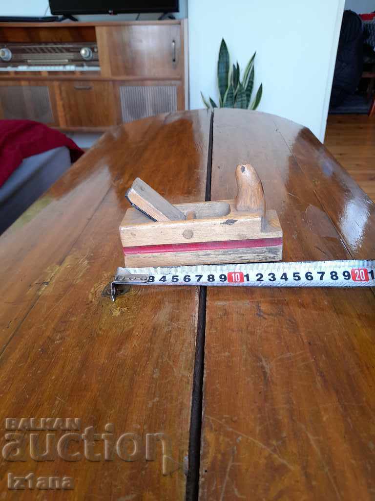 Auction Old carpentry grater Auction Old carpentry grater