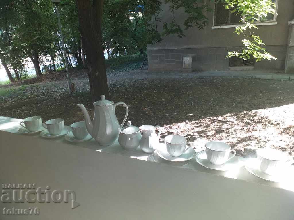 Страхотен сервиз за кафе - български порцелан в кашон
