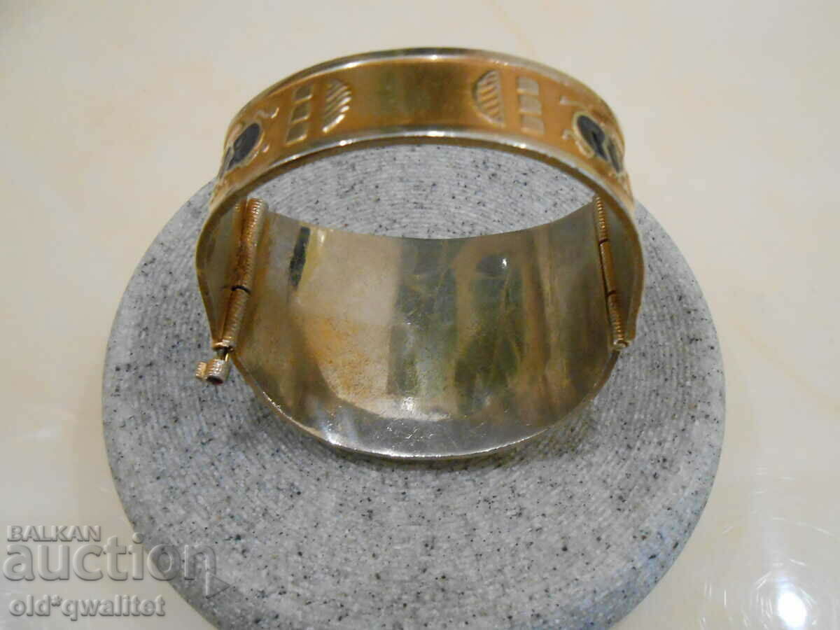 Доставка на Стара широка гривна с щифт, емайл Доставка на Стара широка гривна с щифт, емайл