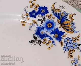 Dinner set with price 60.00 BGN | € 30.68 Dinner set with price 60.00 BGN | € 30.68