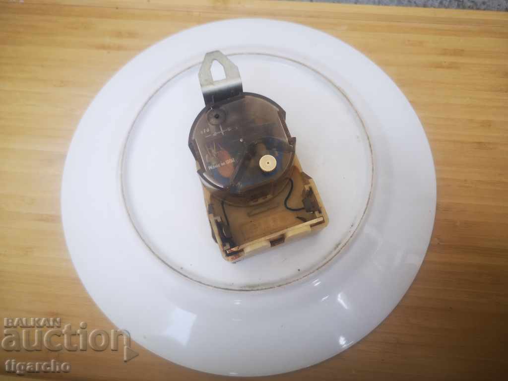 Clock Ruhla - 6 Clock Ruhla - 6