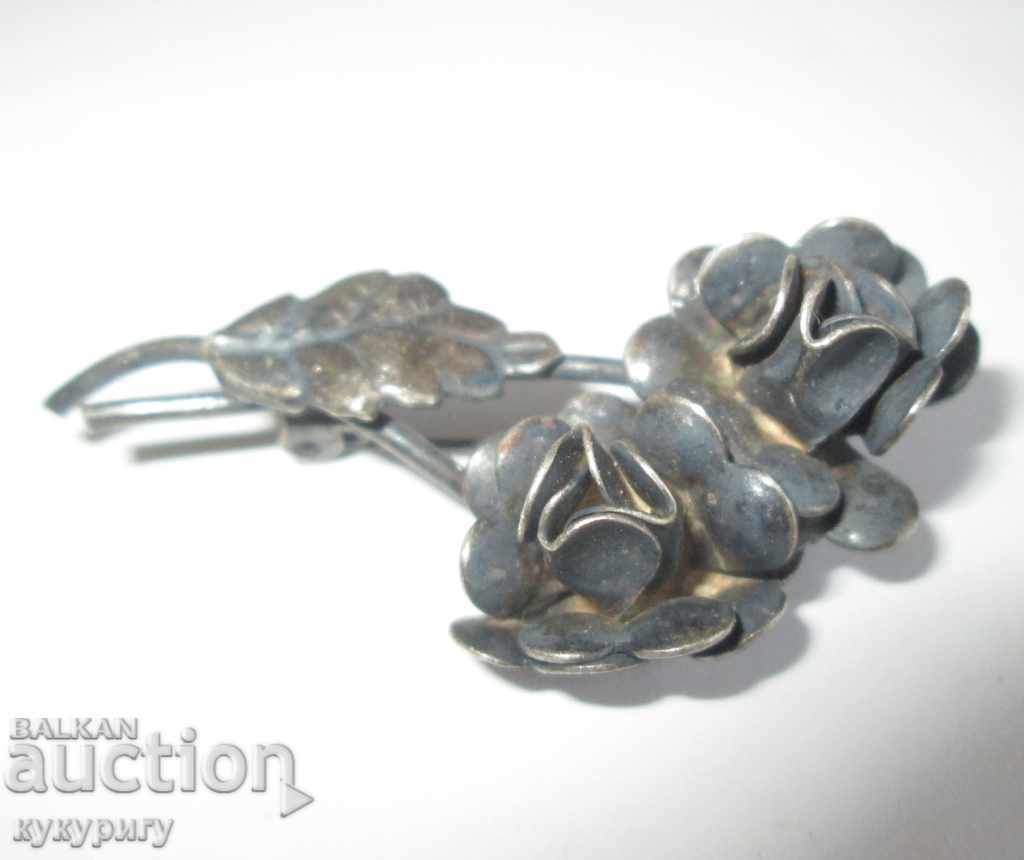 Delivery of Old Bulgarian women's brooch flower rose jewelry Delivery of Old Bulgarian women's brooch flower rose jewelry