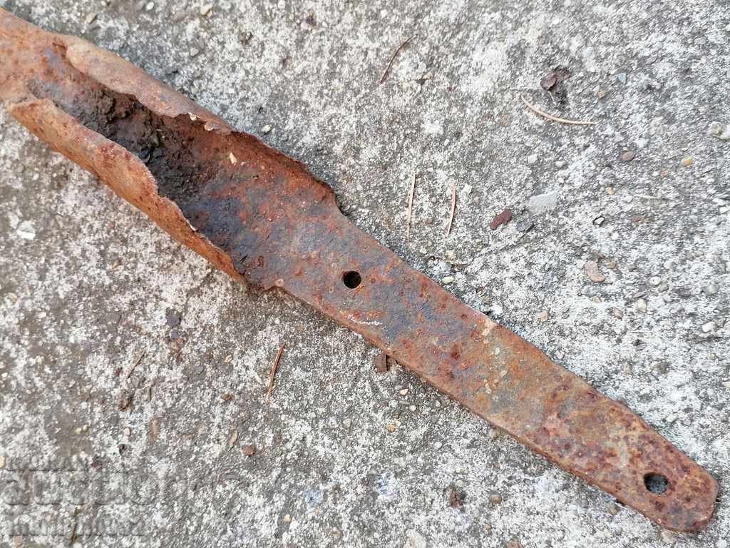 Old metal wrought iron hanger primitive - 7 Old metal wrought iron hanger primitive - 7