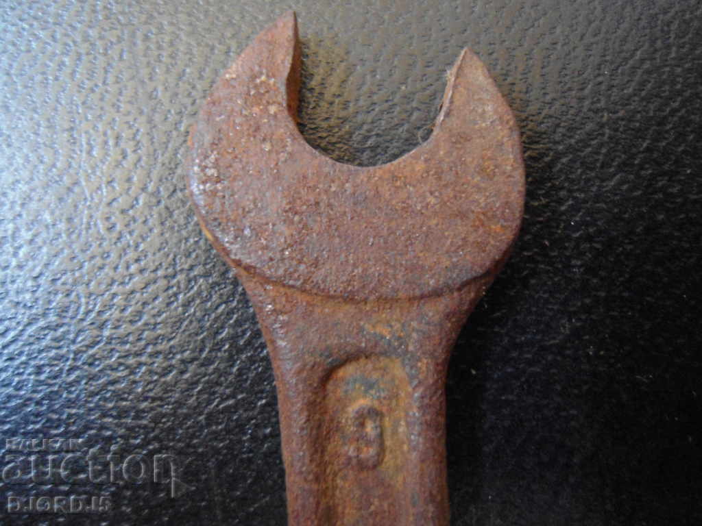 Cheie mică veche 7-9, marcare cu preț 2.00 BGN | € 1.02