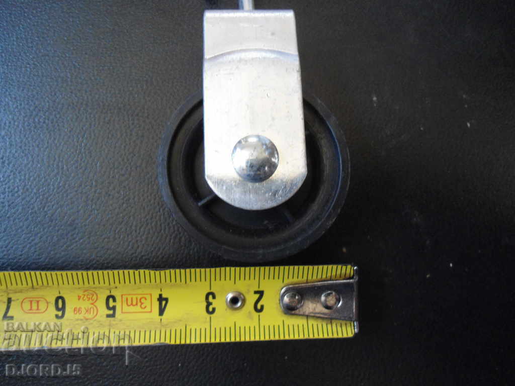 An old little reel - 6