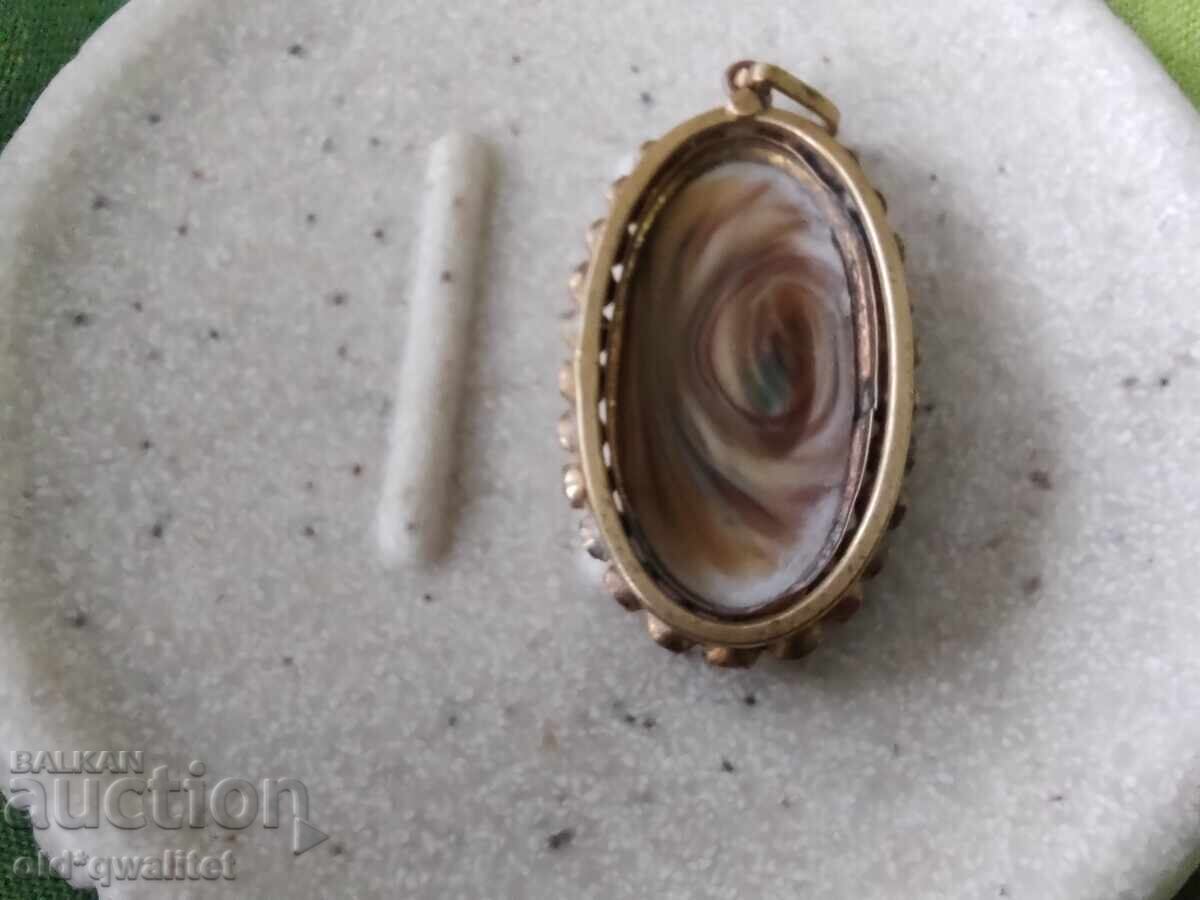 Pendant Medallion Attractive Ornament with price 197.00 BGN | € 100.72 Pendant Medallion Attractive Ornament with price 197.00 BGN | € 100.72