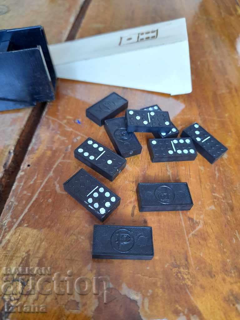 Delivery of Old domino Delivery of Old domino