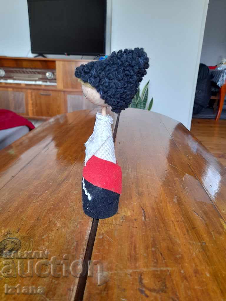 Folk figurine, doll with price 10.00 BGN | € 5.11 Folk figurine, doll with price 10.00 BGN | € 5.11
