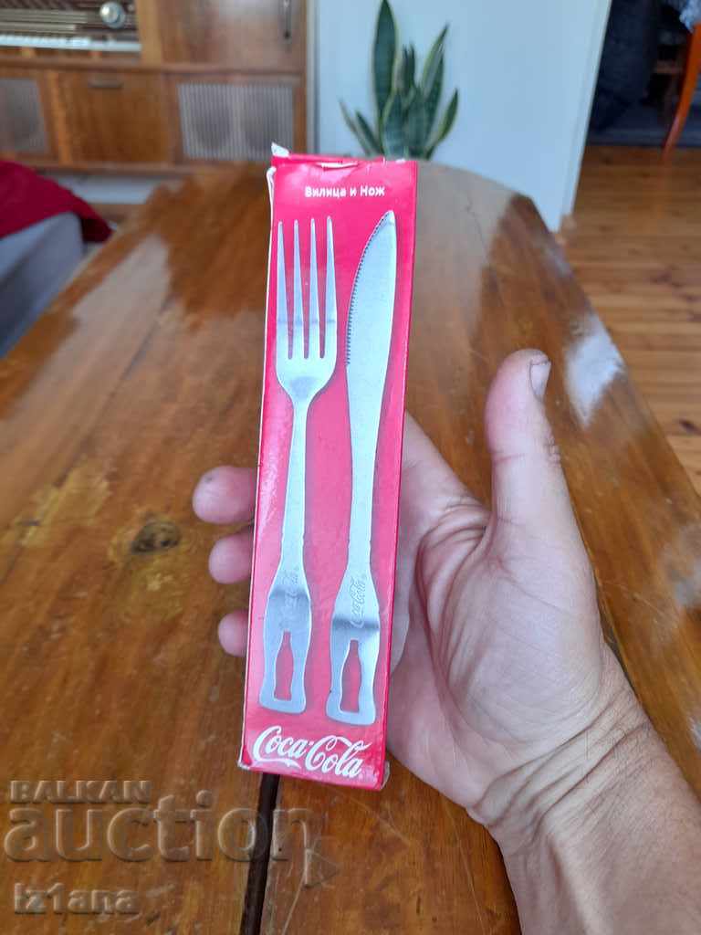 Ustensile, cuțitul și furculița Coca Cola, Coca Cola cu preț 10.00 BGN | € 5.11