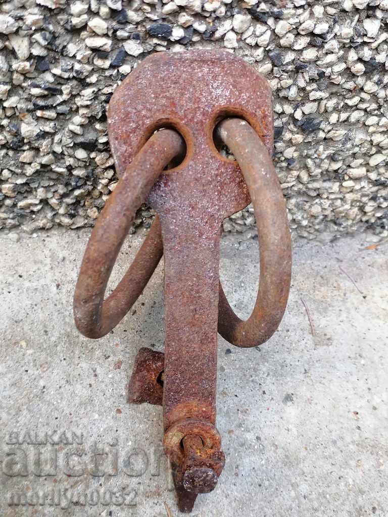 Metal rings, wrought iron for a wagon with price 36.00 BGN | € 18.41 Metal rings, wrought iron for a wagon with price 36.00 BGN | € 18.41