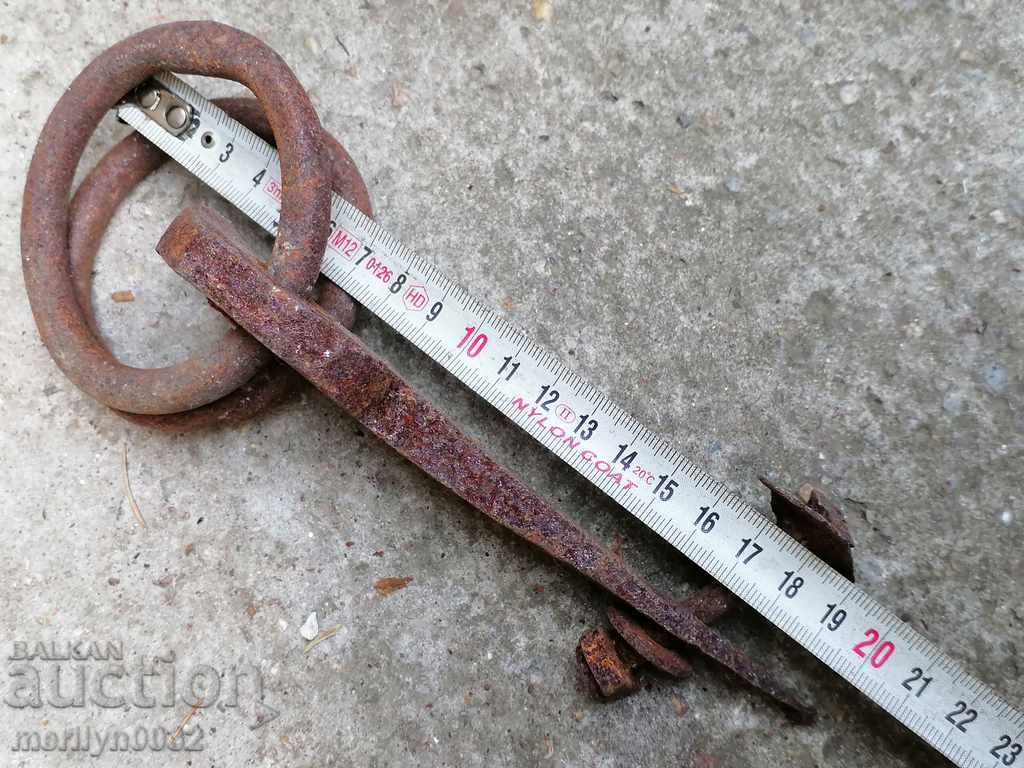 Auction Metal rings, wrought iron for a wagon Auction Metal rings, wrought iron for a wagon