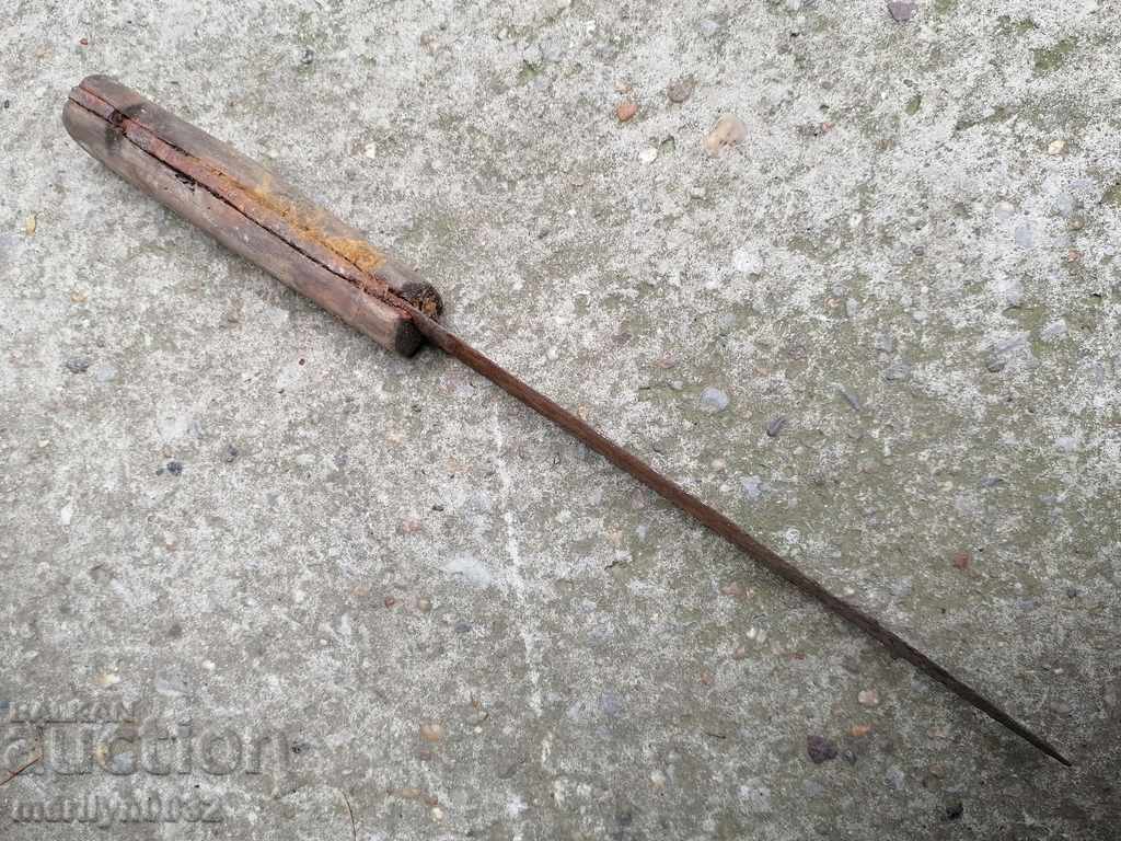 Delivery of Old knife, dagger, blade, karaoke Delivery of Old knife, dagger, blade, karaoke