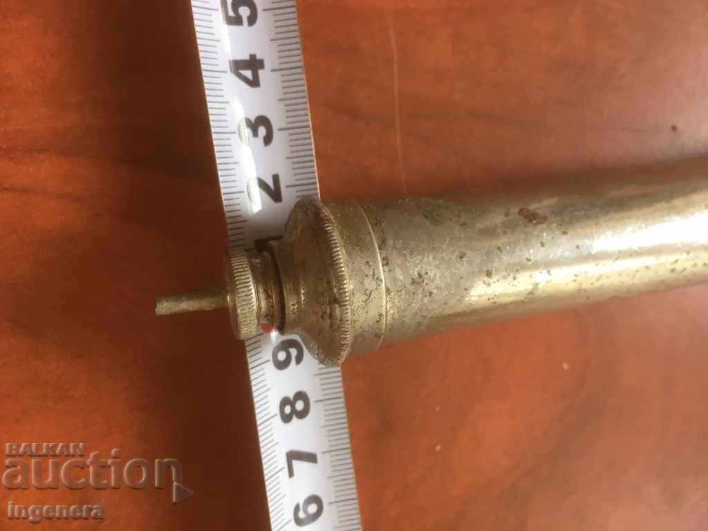 Auction TOOL SYRINGE GRESSOR OR OTHER METAL Auction TOOL SYRINGE GRESSOR OR OTHER METAL