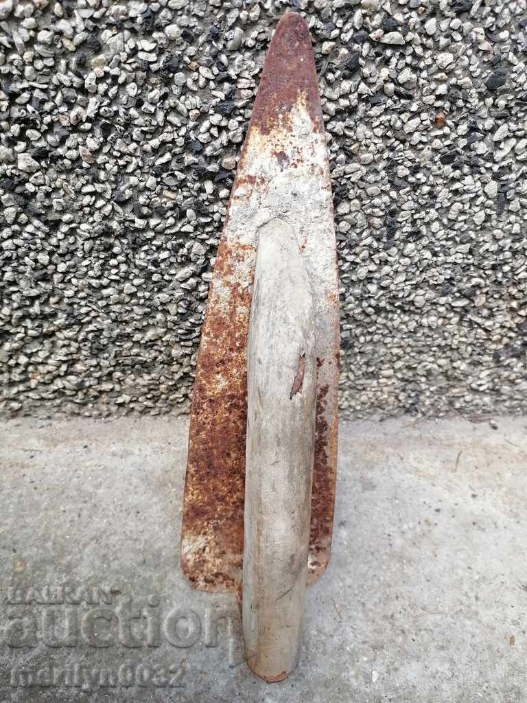 Carpenter's tool with price 39.00 BGN | € 19.94 Carpenter's tool with price 39.00 BGN | € 19.94