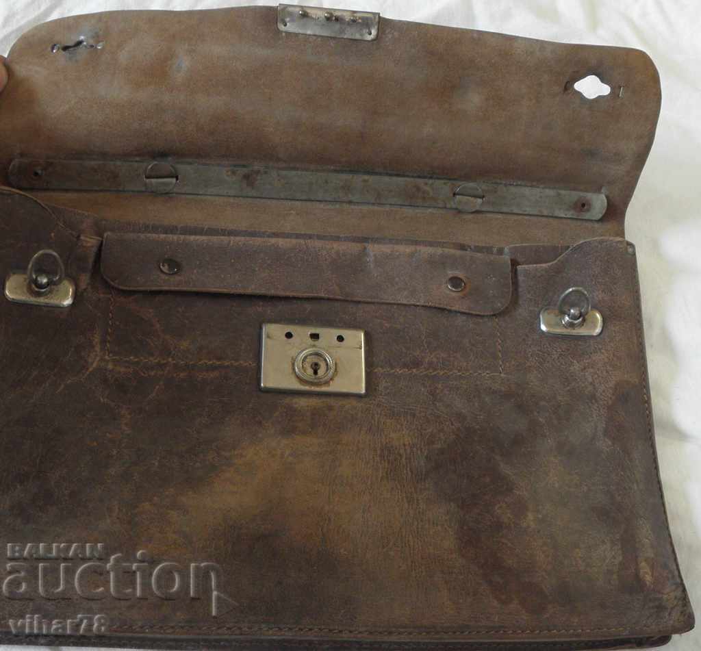 Παράδοση δερμάτινη τσάντα Παράδοση δερμάτινη τσάντα