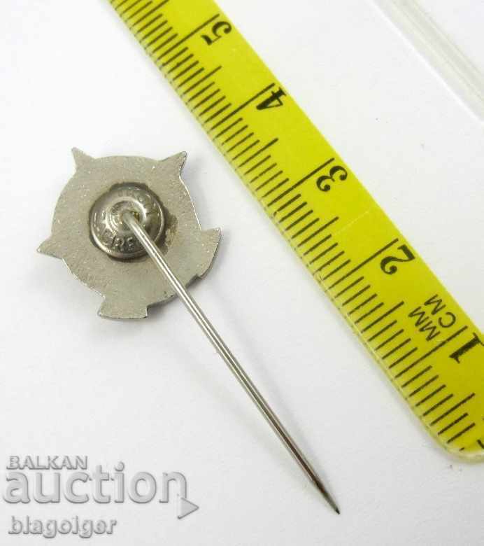 Auction OLD FOOTBALL BADGE-FOOTBALL-FOOTBALL CLUB-SHARBANE SERBIA Auction OLD FOOTBALL BADGE-FOOTBALL-FOOTBALL CLUB-SHARBANE SERBIA