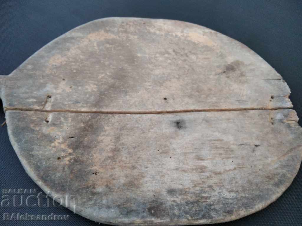 Auction Old kneading board Auction Old kneading board