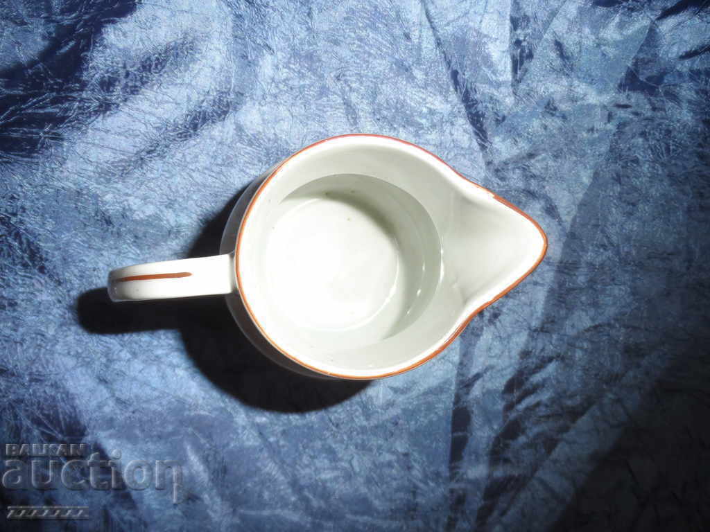 Auction a jug Auction a jug