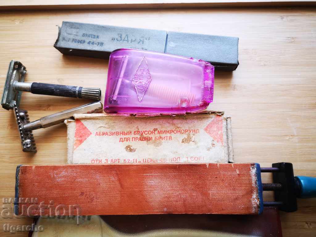 Old razors - 6 Old razors - 6