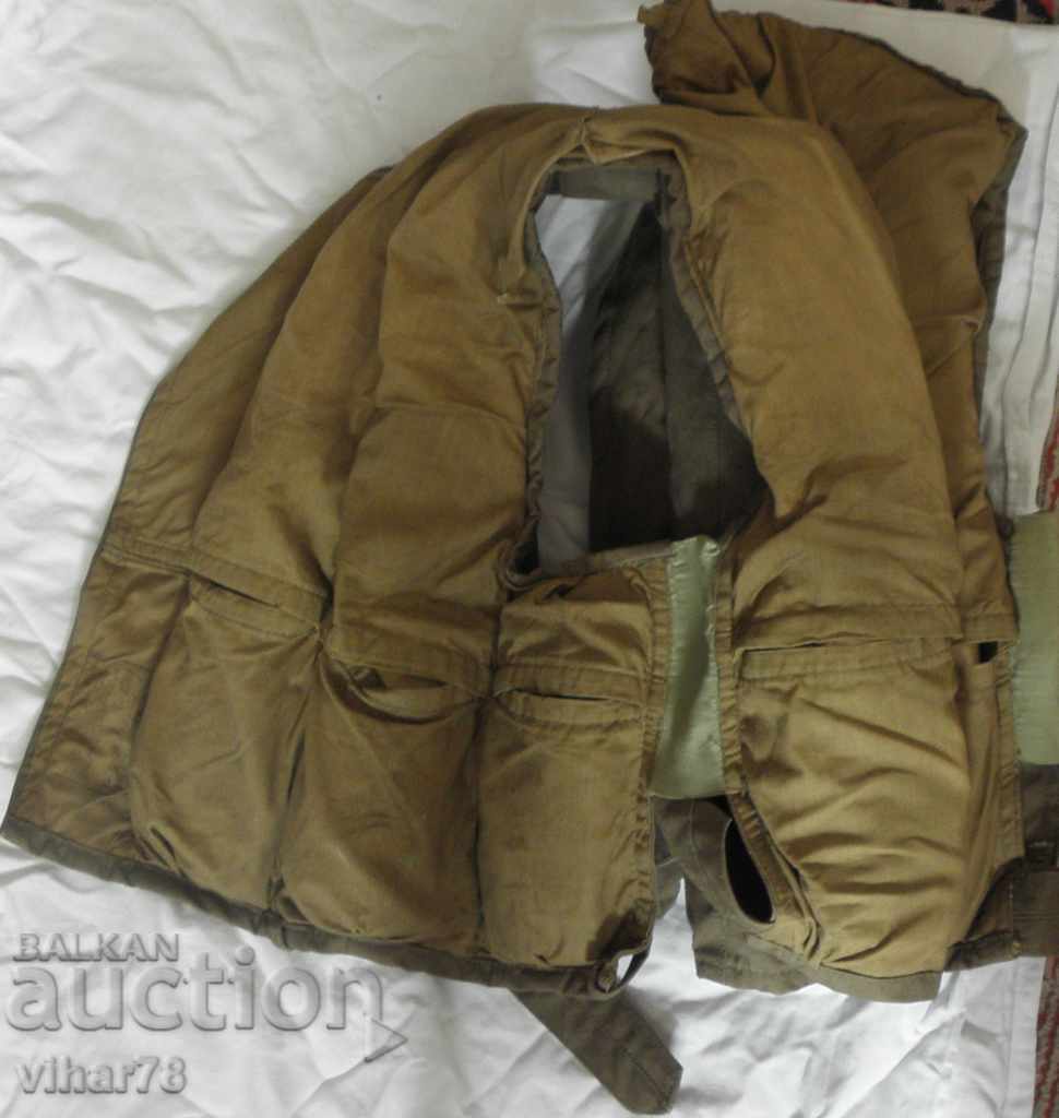 An old military vest - 7