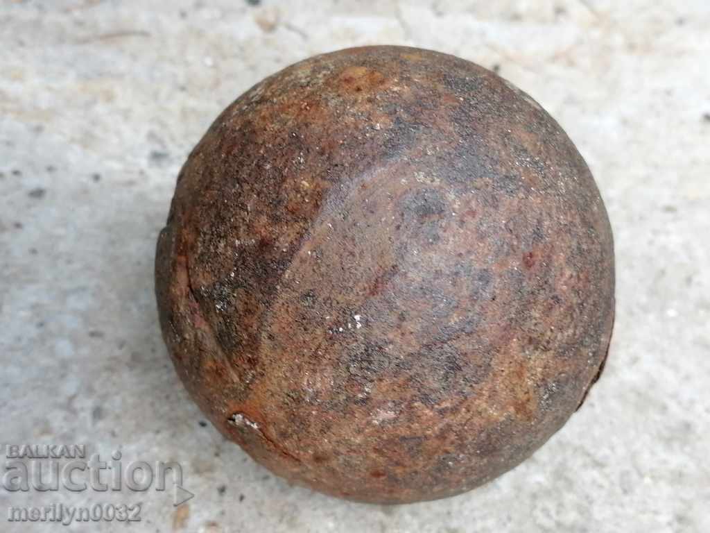 An old cannon top gun moves, a Crimean warfare BOB - 5 An old cannon top gun moves, a Crimean warfare BOB - 5