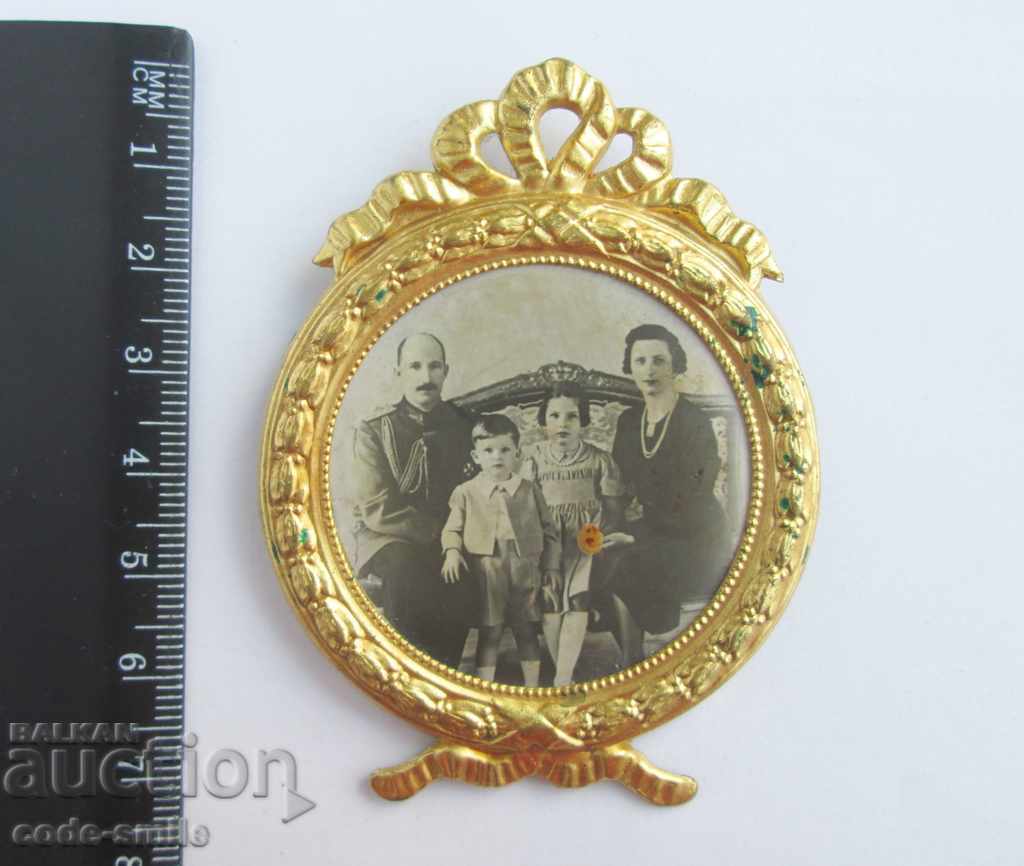 Old photo photograph The royal family with a gilded frame with price 60.00 BGN | € 30.68 Old photo photograph The royal family with a gilded frame with price 60.00 BGN | € 30.68