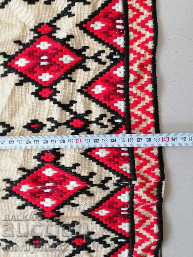 Old embroidered square 1.4 / 1.4 m tablecloth Bulgarian embroidery - 5 Old embroidered square 1.4 / 1.4 m tablecloth Bulgarian embroidery - 5