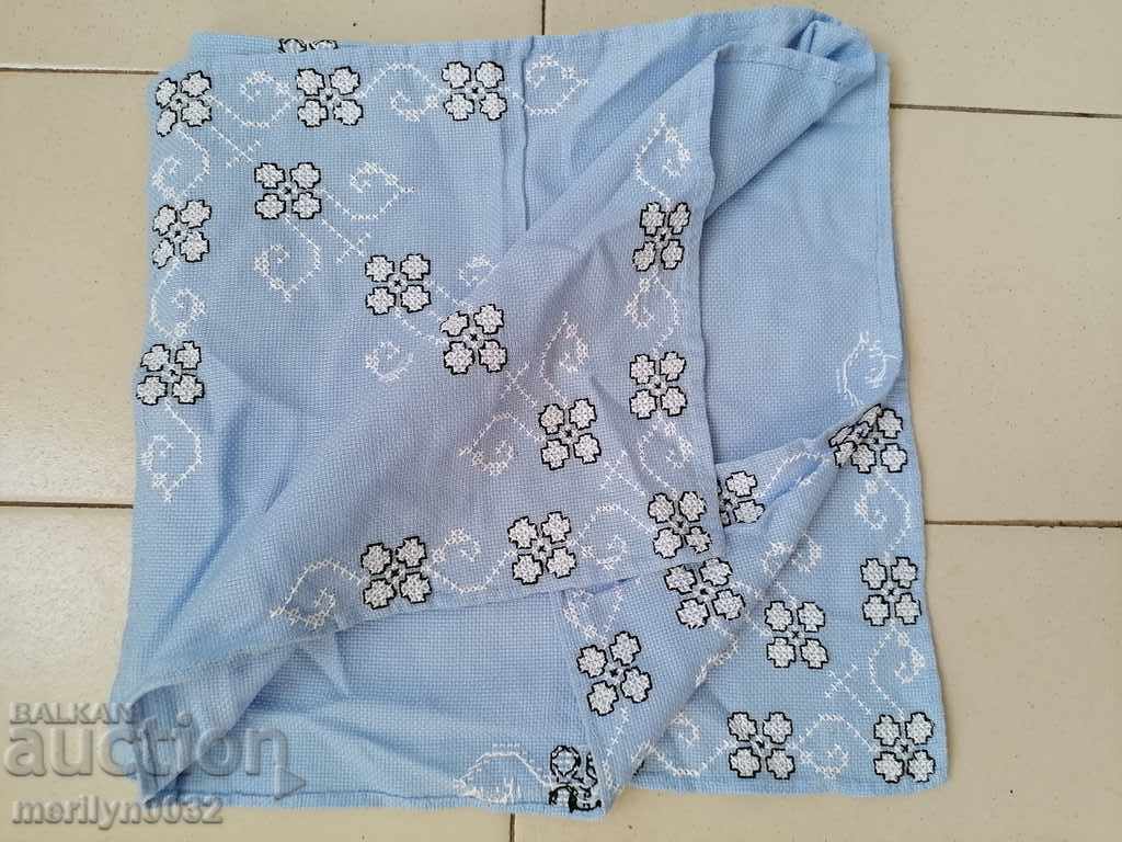 Livrarea Vechi fețe de masă brodate în carouri brodate bulgărești Livrarea Vechi fețe de masă brodate în carouri brodate bulgărești