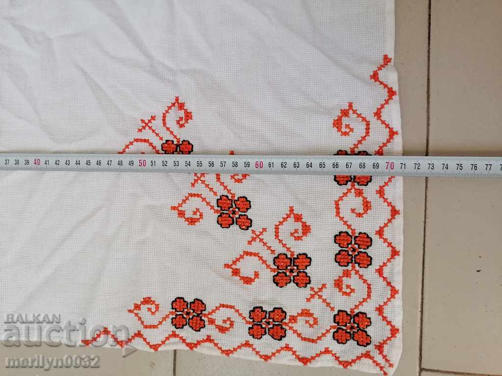 Delivery of Old embroidered cardboard, tablecloth, millet, Bulgarian embroidery Delivery of Old embroidered cardboard, tablecloth, millet, Bulgarian embroidery