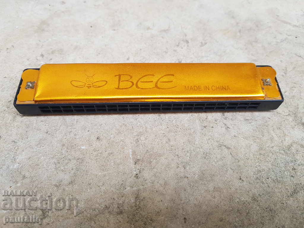 ХАРМОНИКА ВЕЕ с цена 3.00 лв. | € 1.53 ХАРМОНИКА ВЕЕ с цена 3.00 лв. | € 1.53