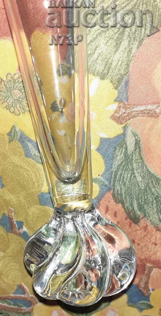 BEAUTIFUL VASE. HANDMADE. CONE. - 7 BEAUTIFUL VASE. HANDMADE. CONE. - 7